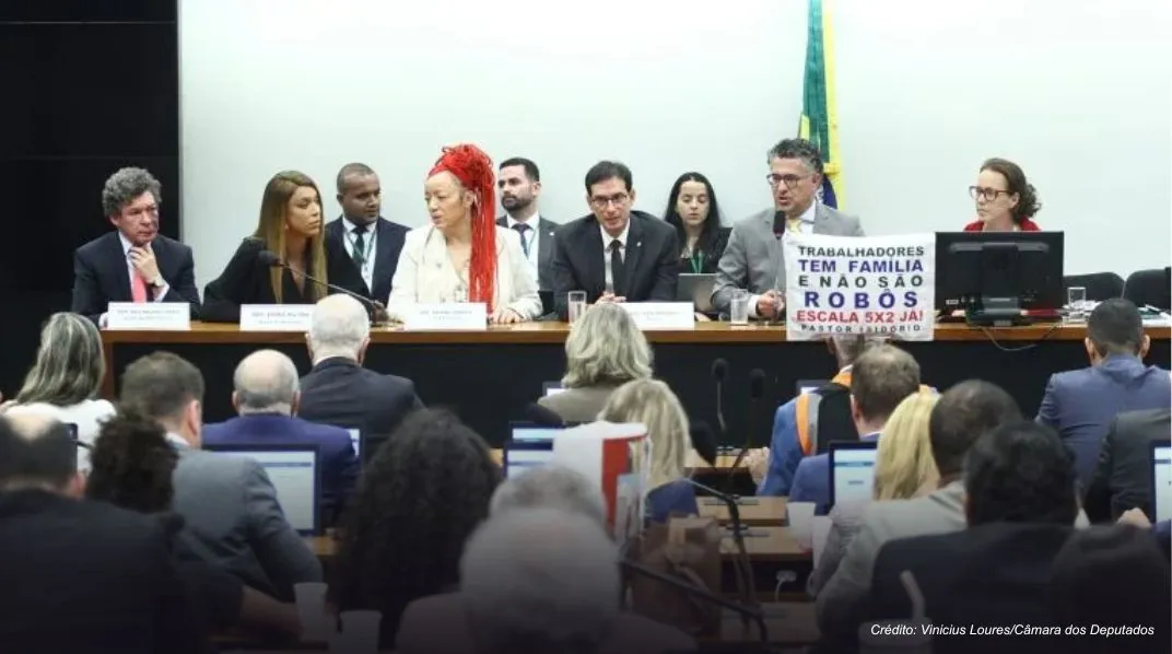 Comissão especial da Câmara dos Deputados aprova PEC do fim da escala 6x1